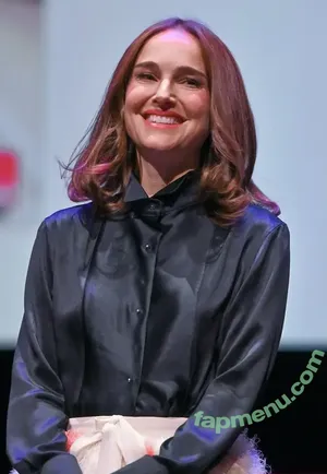 Natalie Portman / natalieportman nude photo #2474