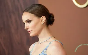 Natalie Portman / natalieportman nude photo #2582