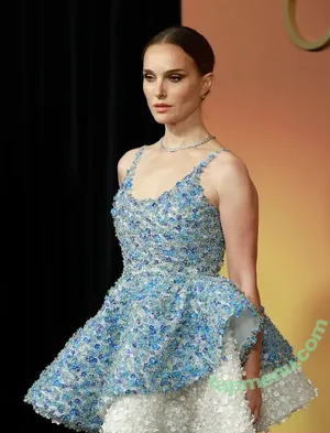 Natalie Portman / natalieportman nude photo #2590