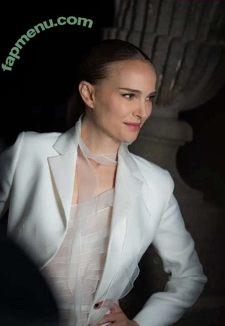 Natalie Portman nude photo #2361 (natalieportman)