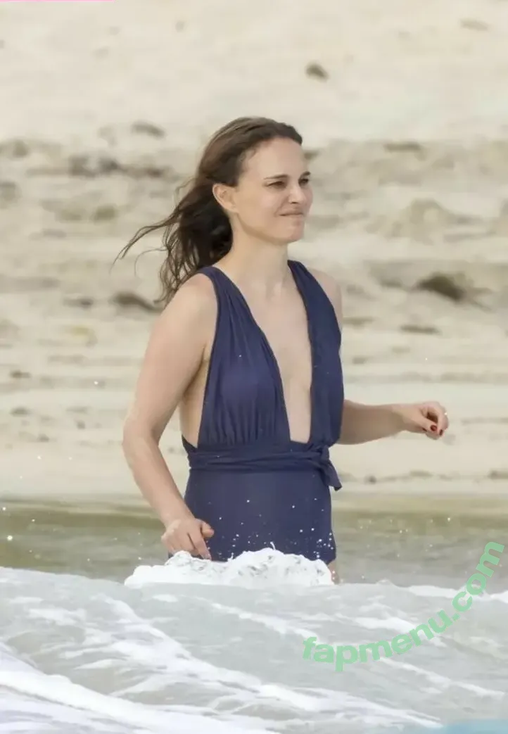 Natalie Portman nude photo #2651 (natalieportman)