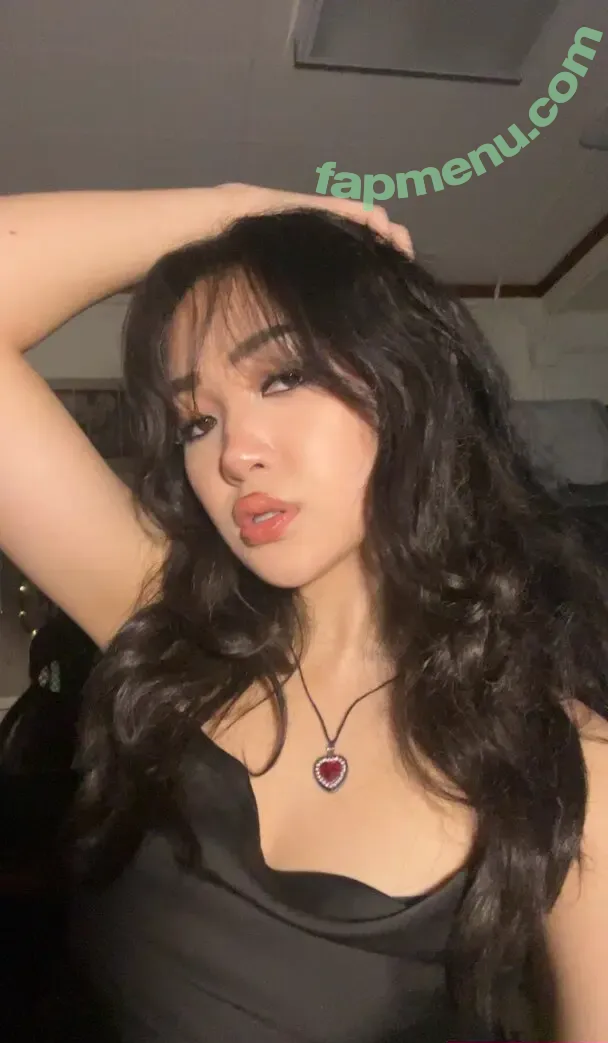 Natalie Tran nude photo #0216 (itsnatalietran)