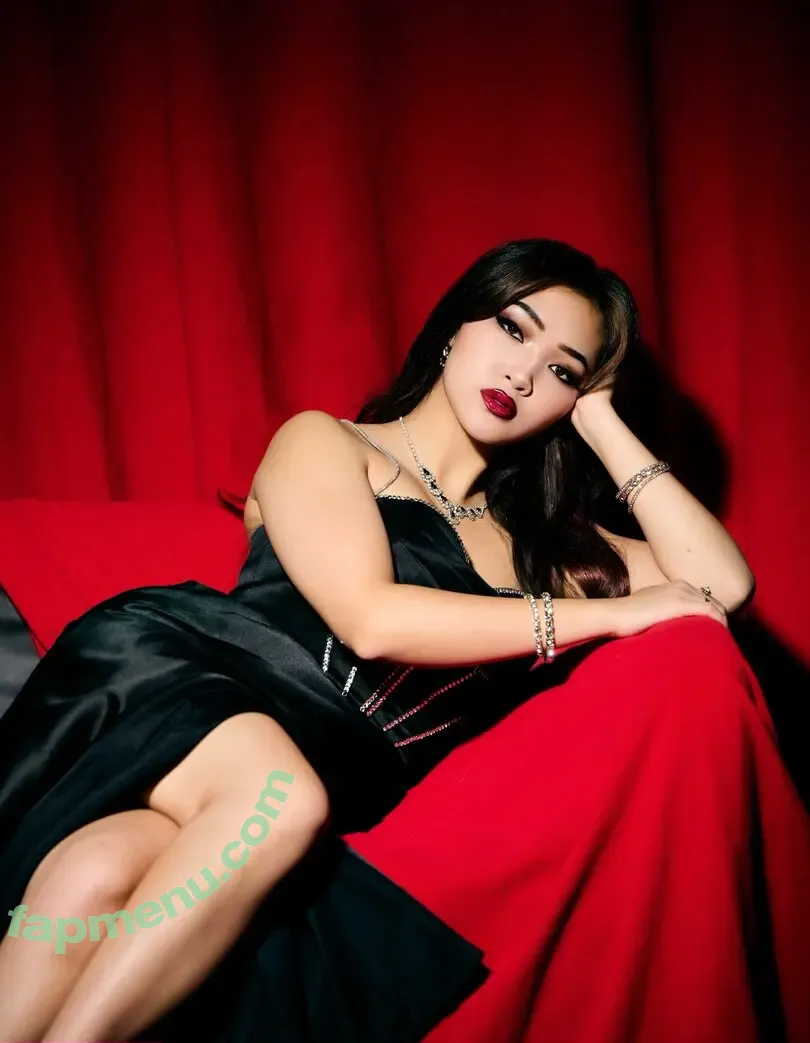 Natalie Tran nude photo #0306 (itsnatalietran / itsnattran)