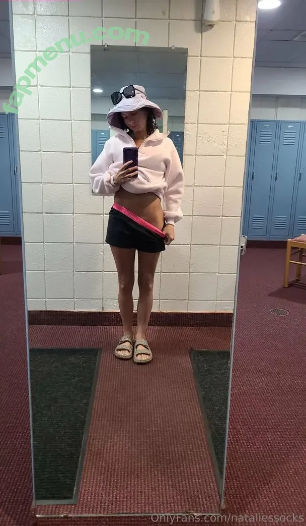 NataliesSocks nude photo #0074 (Natalie Darling / superman_luke54)