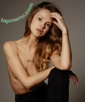  nude photo #0003