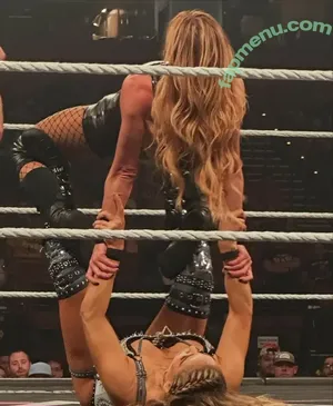 Natalya Neidhart, natalya_boat leaks