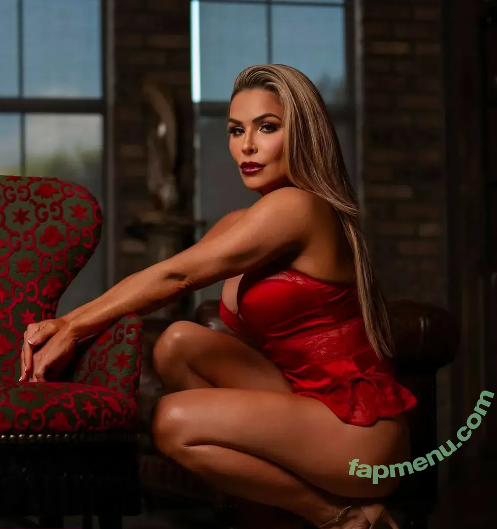 Natalya Neidhart nude photo #0941 (Wwe / jenni-neidhart / natalya_boat)