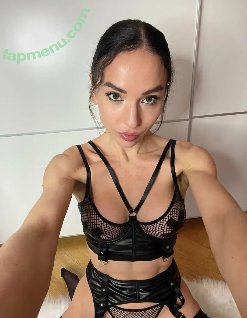 natalygold nude photo #0011 (natalygold7)