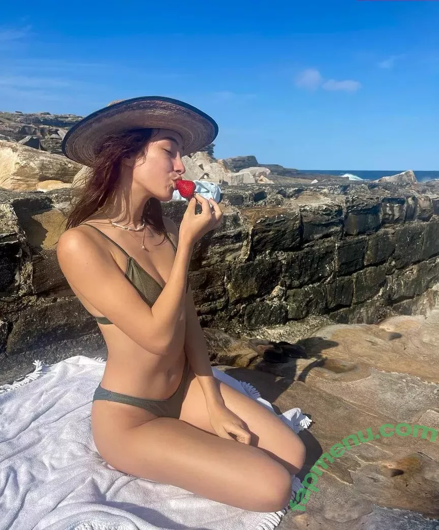 Natasha Liu Bordizzo nude photo #0039 (natashaliubordizzo)