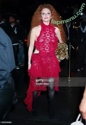 Natasha Lyonne / nlyonne nude photo #0086