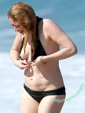 Natasha Lyonne / nlyonne nude photo #0149