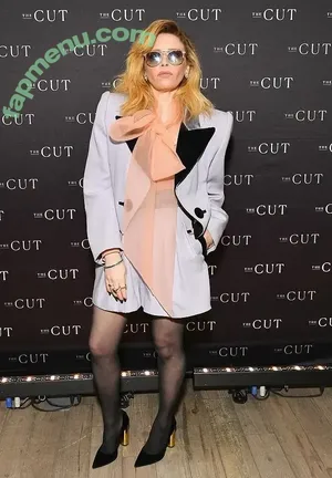 Natasha Lyonne / nlyonne nude photo #0175