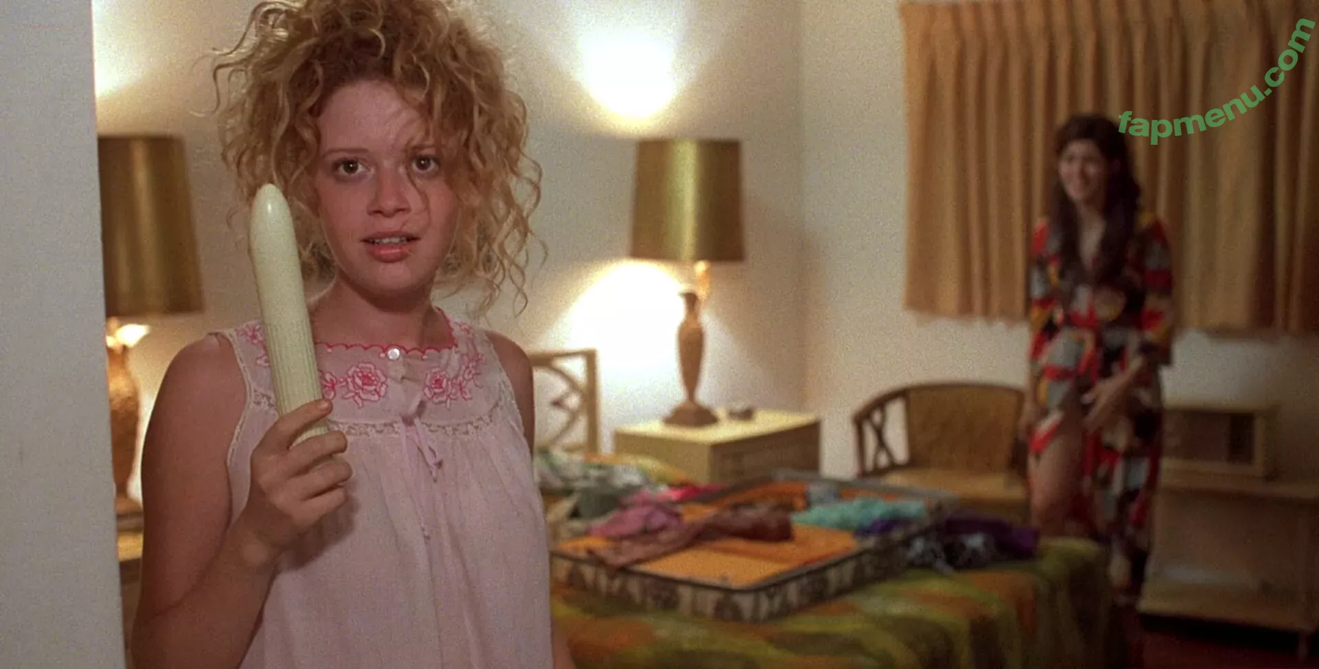 Natasha Lyonne nude photo #0039 (nlyonne)