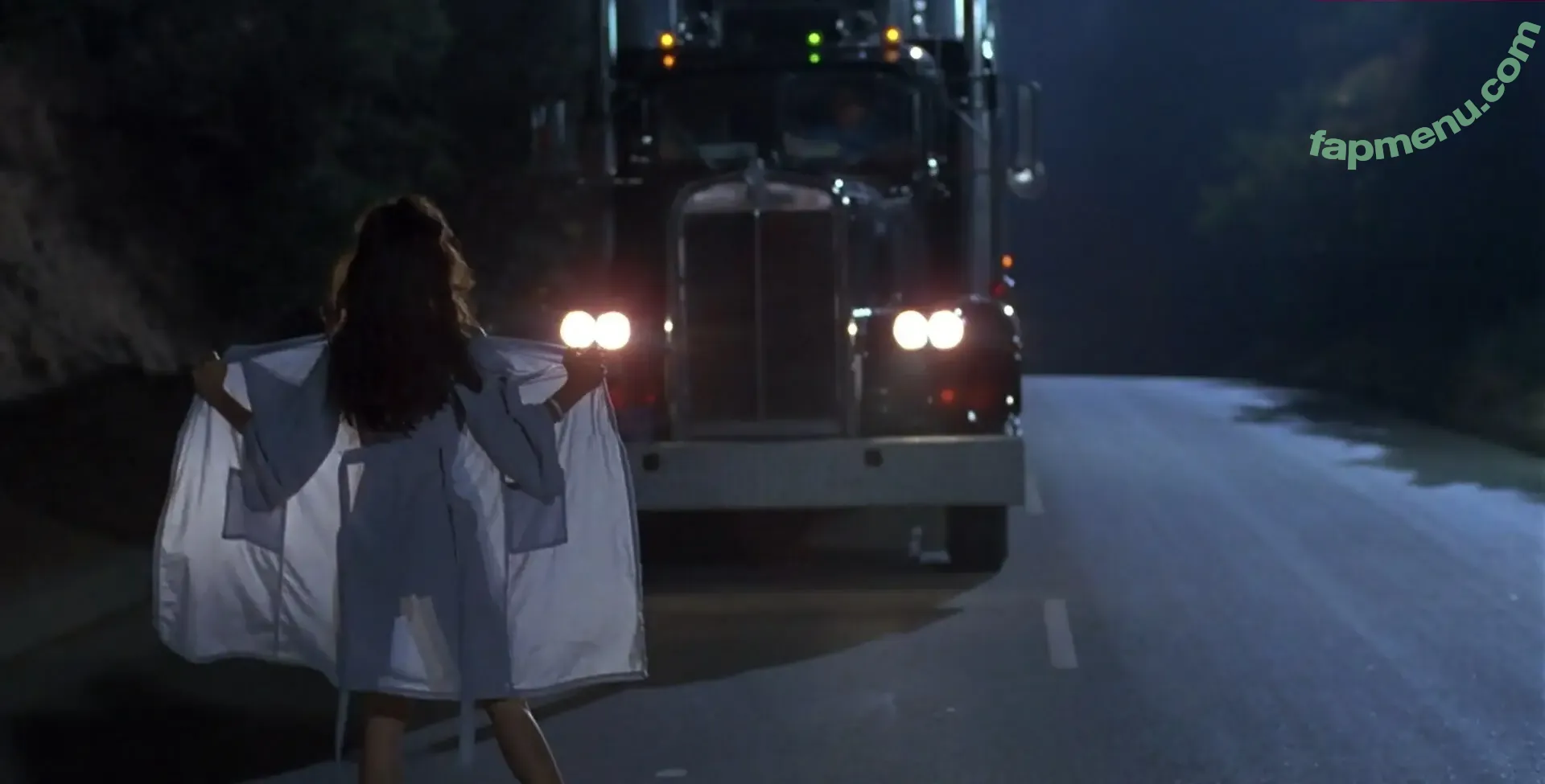 Natasha Lyonne nude photo #0115 (nlyonne)
