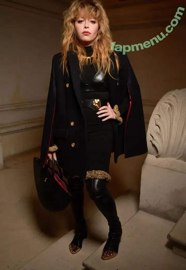 Natasha Lyonne nude photo #0170 (nlyonne)