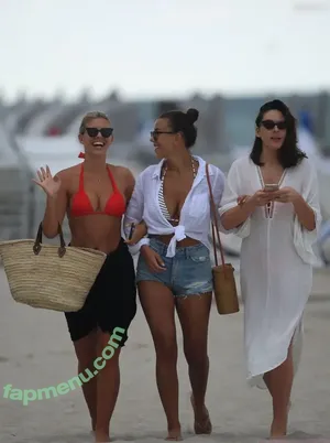 Natasha Oakley / tashoakley nude photo #0663