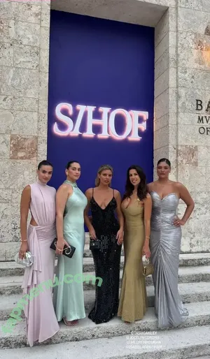 Natasha Oakley / tashoakley nude photo #0683