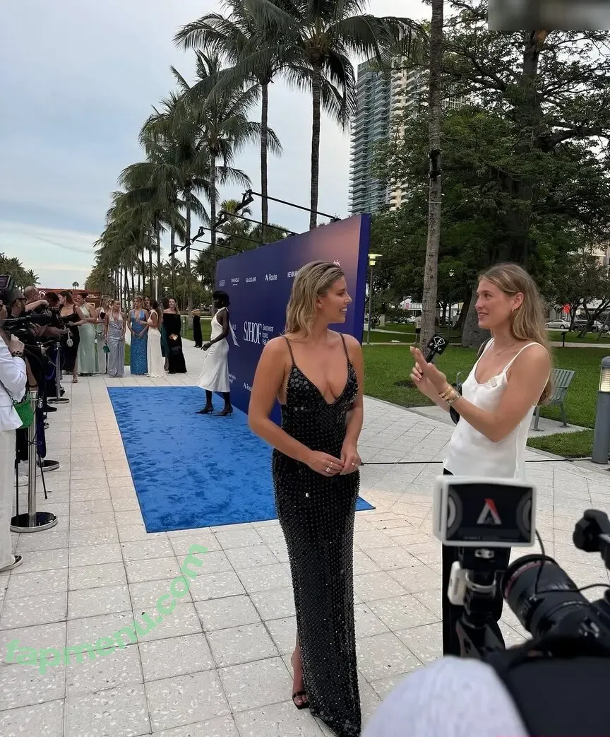 Natasha Oakley nude photo #0675 (tashoakley)