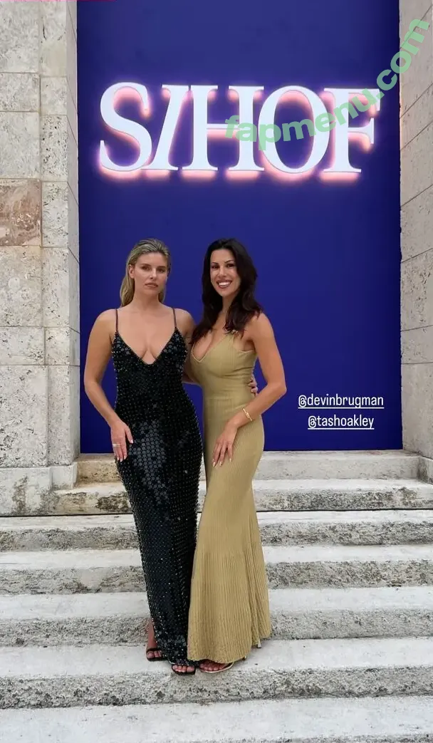 Natasha Oakley nude photo #0686 (tashoakley)