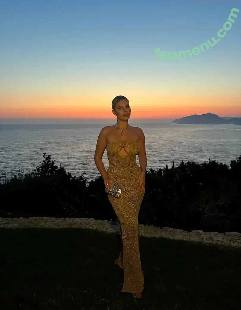 Natasha Oakley nude photo #0781 (tashoakley)