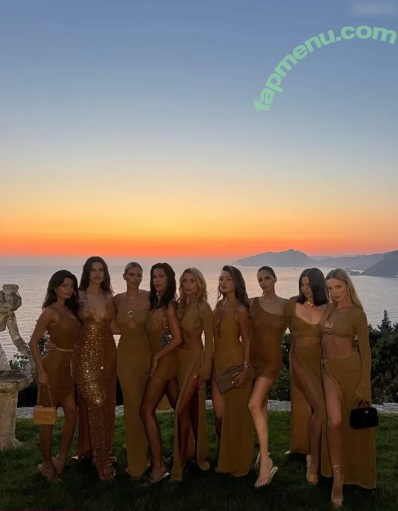 Natasha Oakley nude photo #0787 (tashoakley)