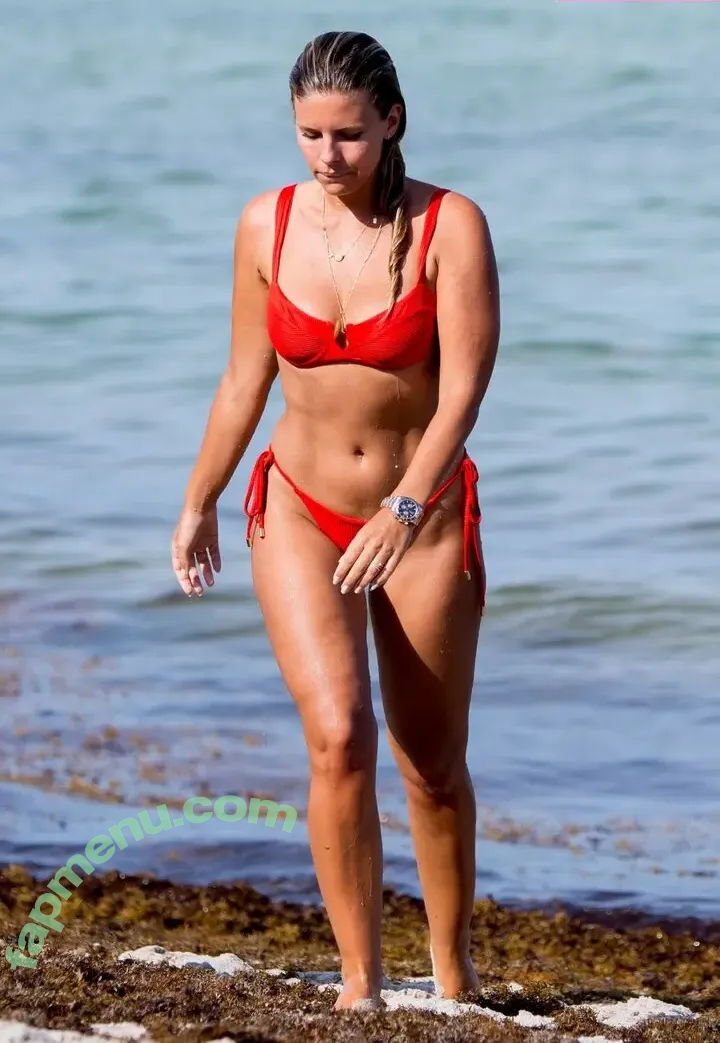 Natasha Oakley nude photo #0804 (tashoakley)