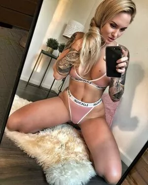 Natasha Thomsen / Natashakt7 / natasha_k_t nude photo #0021