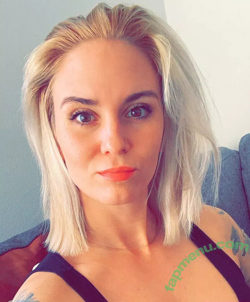 Natasha Thomsen nude photo #0152 (Natashakt7 / natasha_k_t)