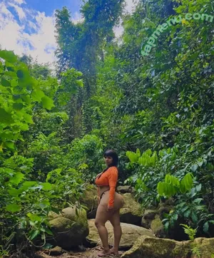 Natashamrtnz nude photo #0001