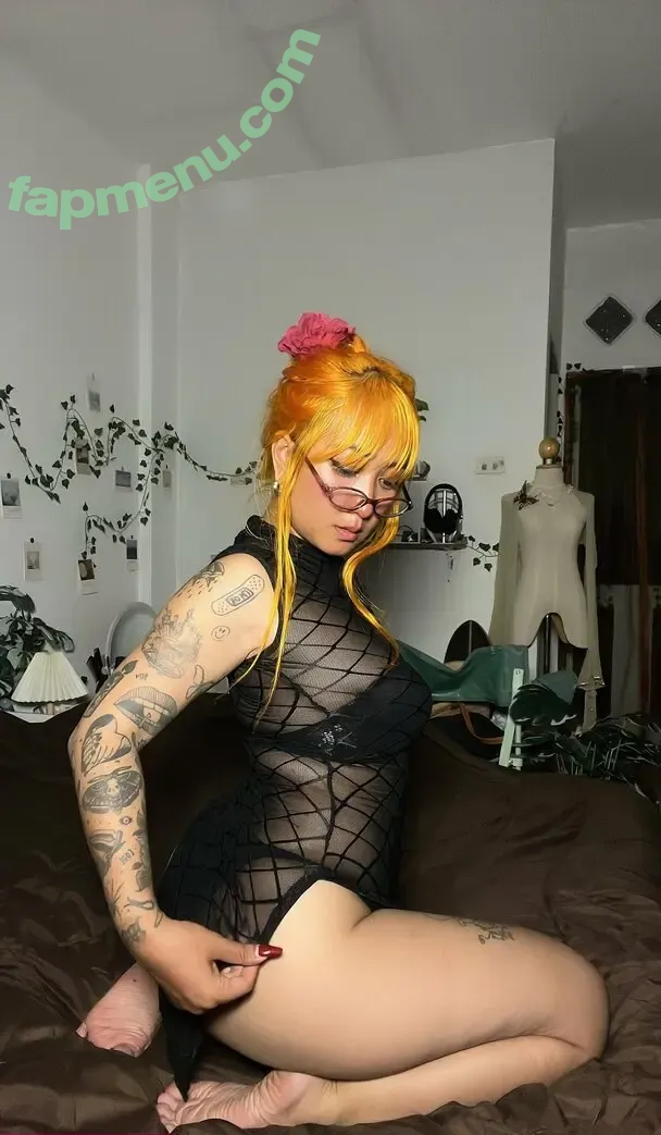 natashathebaddestxo nude photo #0009 (natashathebaddestxo)