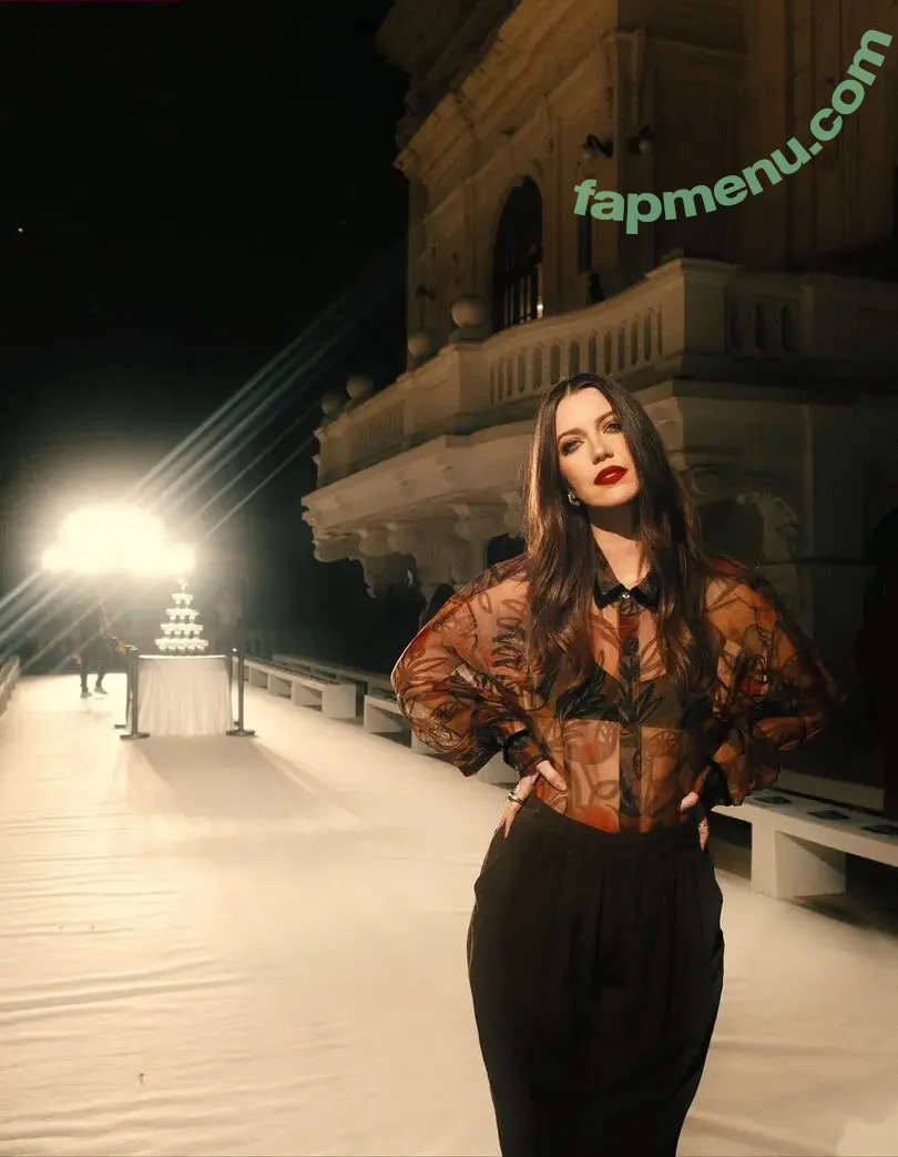 Nathalia Dill nude photo #0043 (nathaliadill)