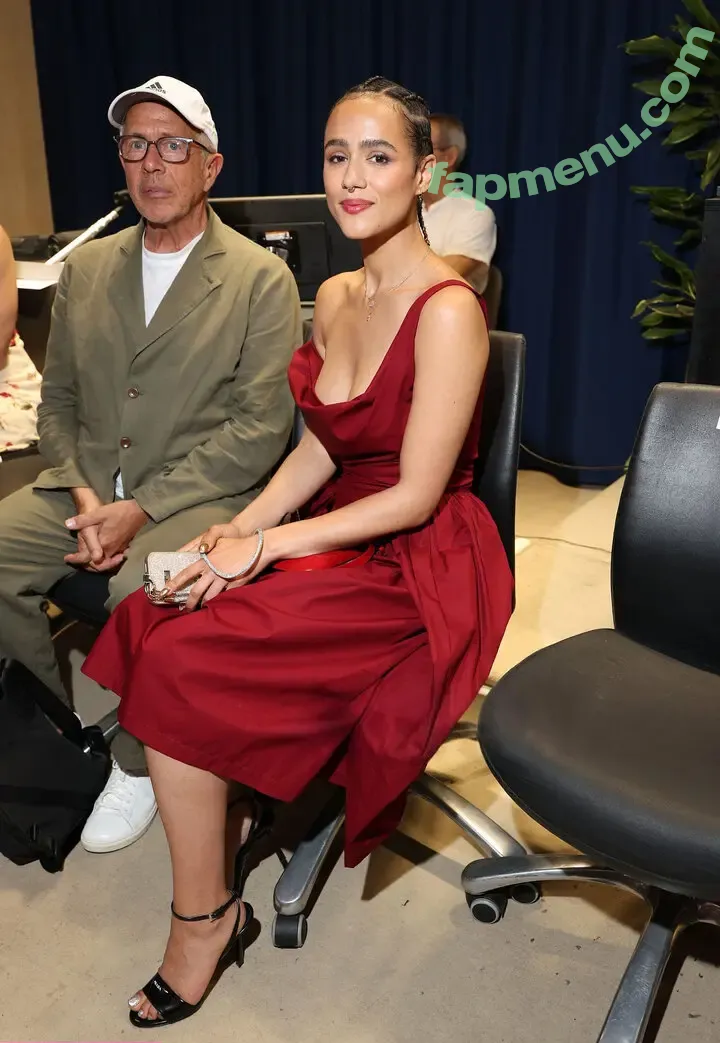 Nathalie Emmanuel nude photo #0716 (missnemmanuel / nathalieemmanuel)
