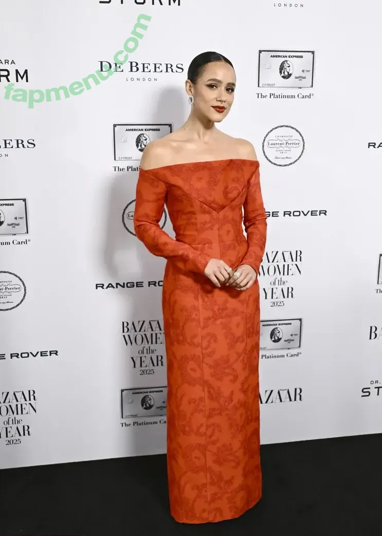 Nathalie Emmanuel nude photo #0825 (missnemmanuel / nathalieemmanuel)