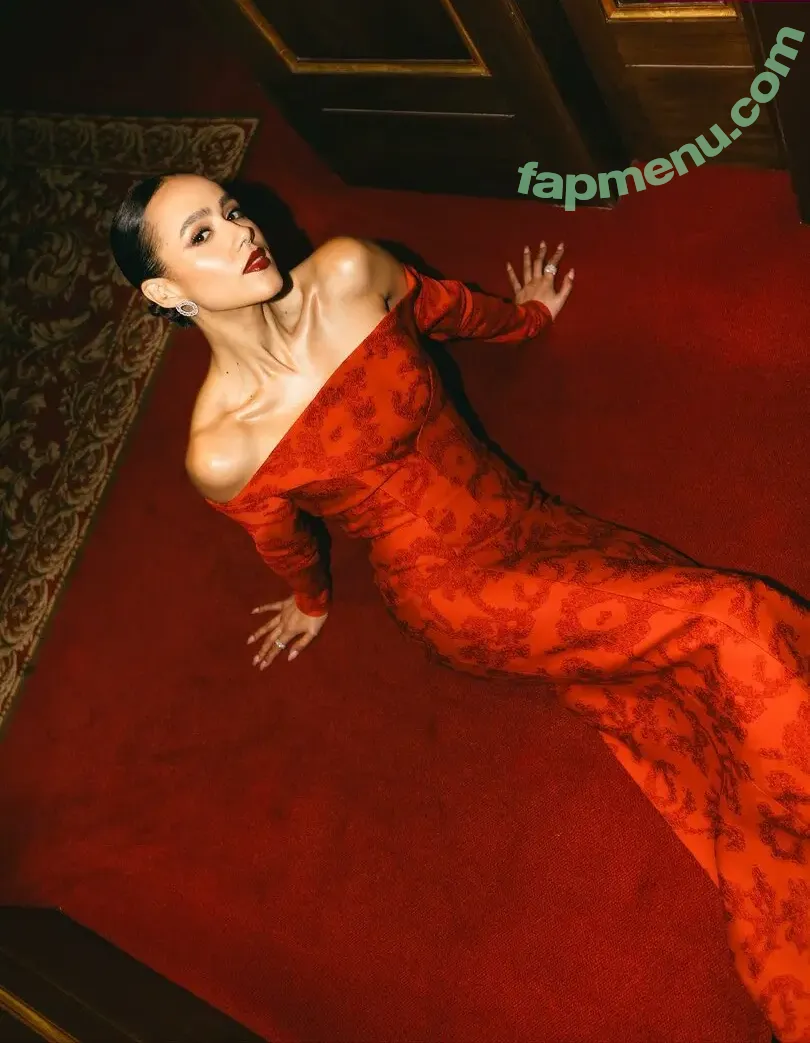 Nathalie Emmanuel nude photo #0840 (missnemmanuel / nathalieemmanuel)
