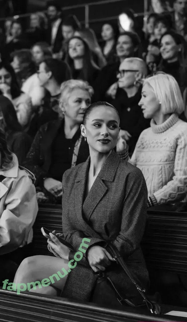 Nathalie Emmanuel nude photo #0850 (missnemmanuel / nathalieemmanuel)