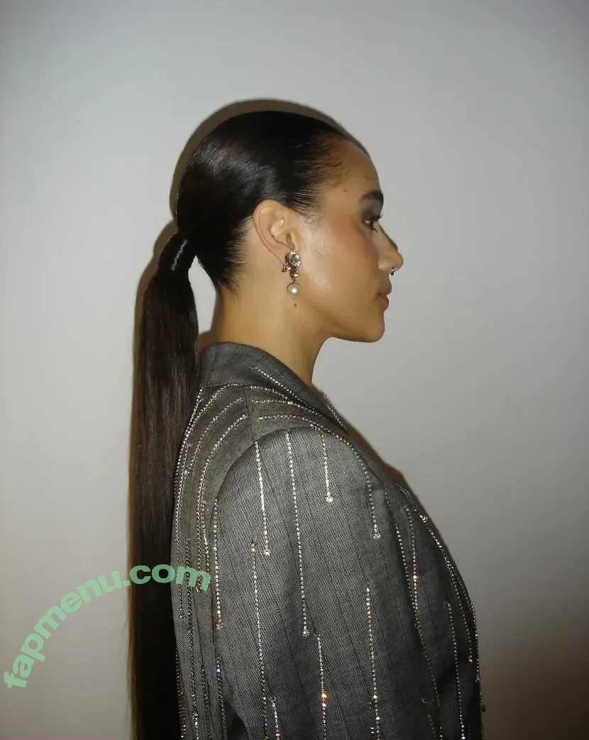 Nathalie Emmanuel nude photo #0856 (missnemmanuel / nathalieemmanuel)