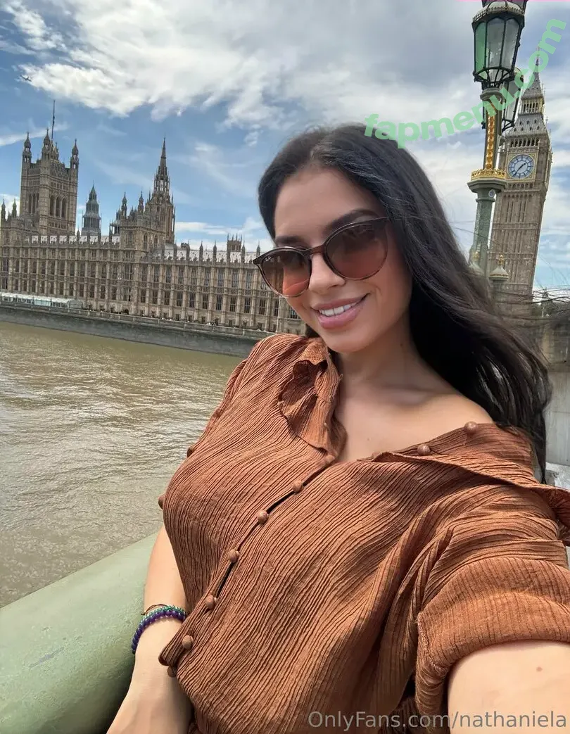 nathaniela nude photo #0055 (rhainenathaniela)