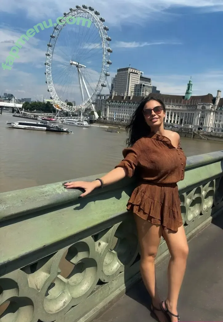nathaniela nude photo #0058 (rhainenathaniela)