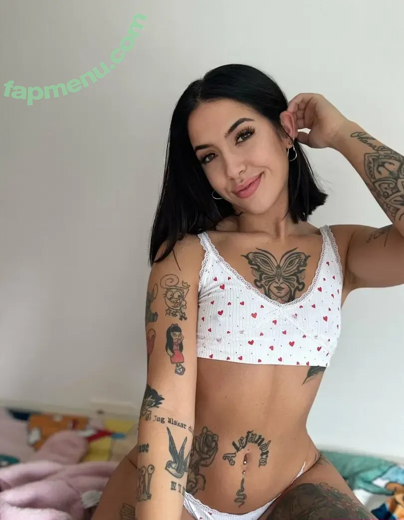 nati.natasha.x nude photo #0004 (nattinatasha)