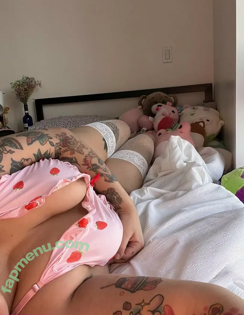 Natjane nude photo #0120 (natjane_ / natjanetv / natsucks9)