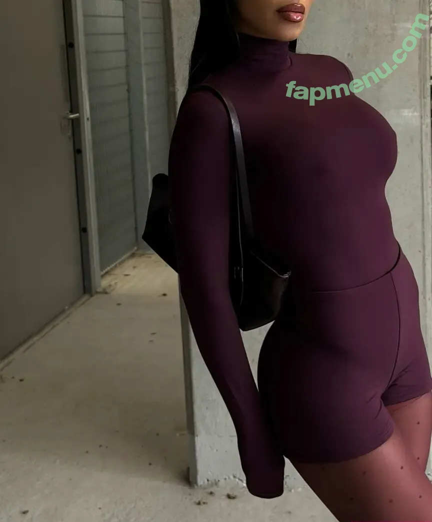 Natseleen nude photo #0181 (natseleen_ / stickshifter)