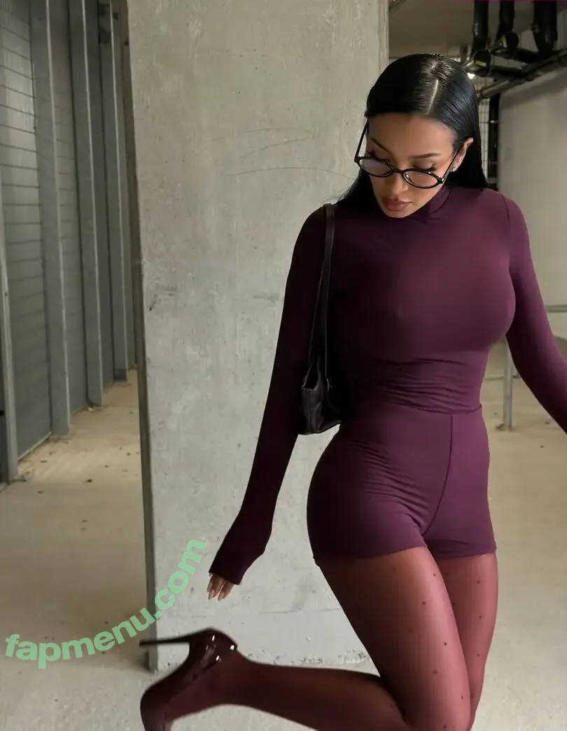 Natseleen nude photo #0183 (natseleen_ / stickshifter)