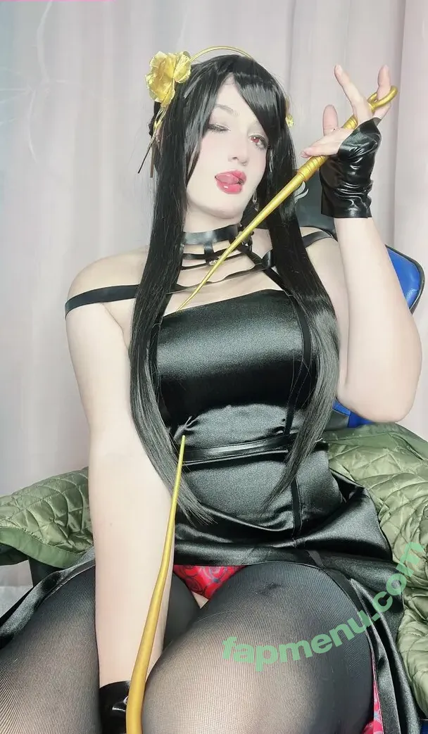 Natsumi Louise nude photo #0154 (Kombinichan / louisecosplay / natsumi_cosplay / natsumilouise)