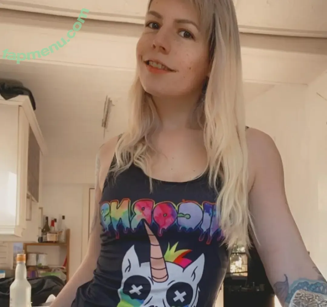 Natural Ginger nude photo #0002 (englishphoebex / englishphoebex1)