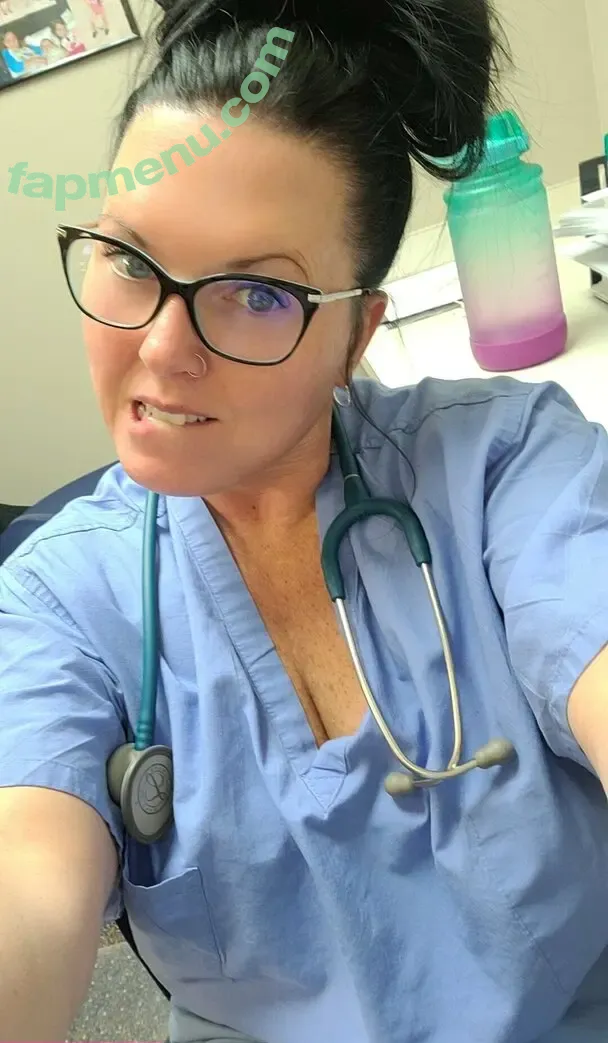 natural_nell nude photo #0019 (nakedashnails)