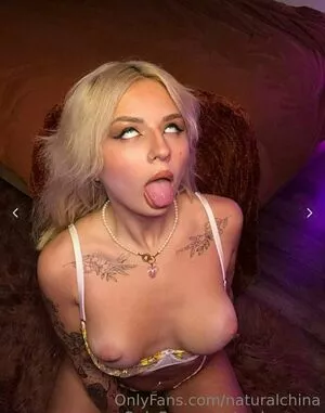 Naturalchina / Bubble Booty nude photo #0693