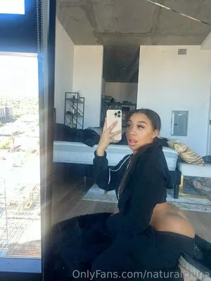 Naturalchina / Bubble Booty nude photo #0897