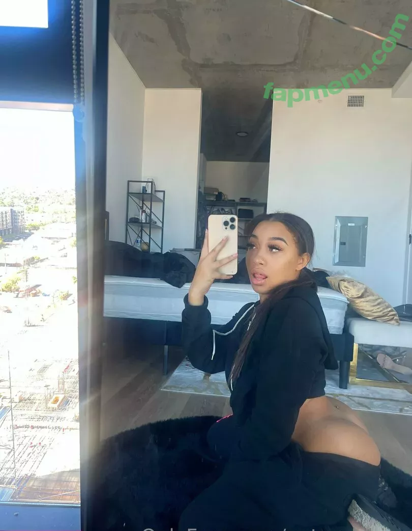 Naturalchina nude photo #0897 (Bubble Booty)