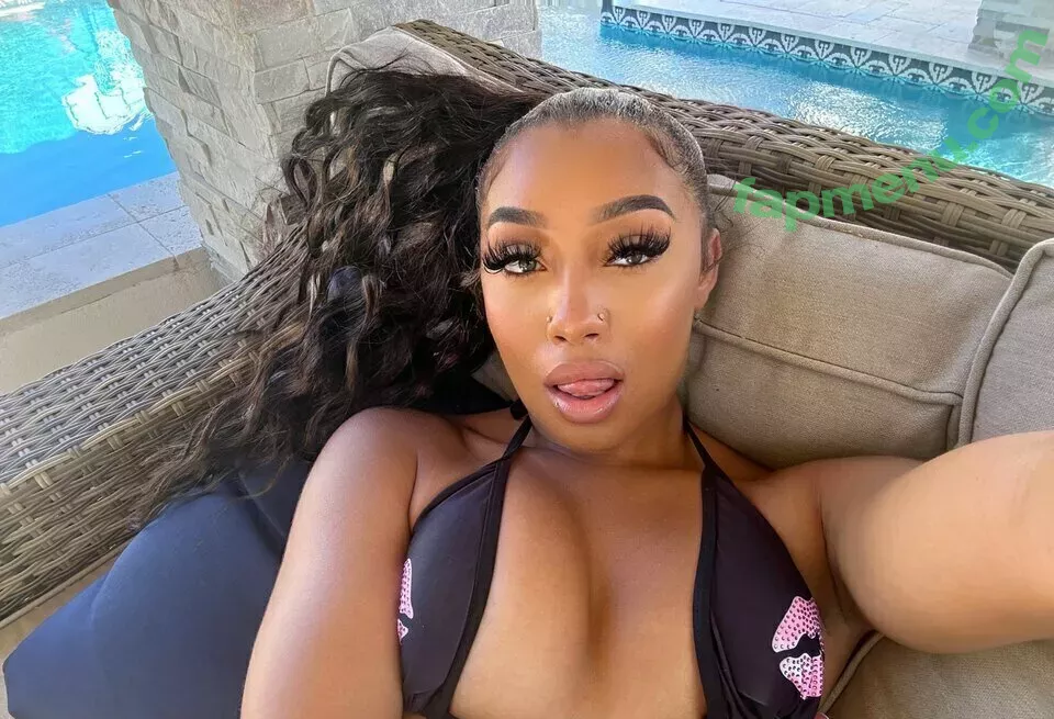 Naturalchina nude photo #0965 (Bubble Booty)