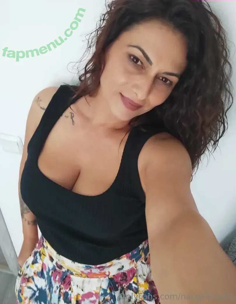 naughtnadia nude photo #0003 (naughtia_)